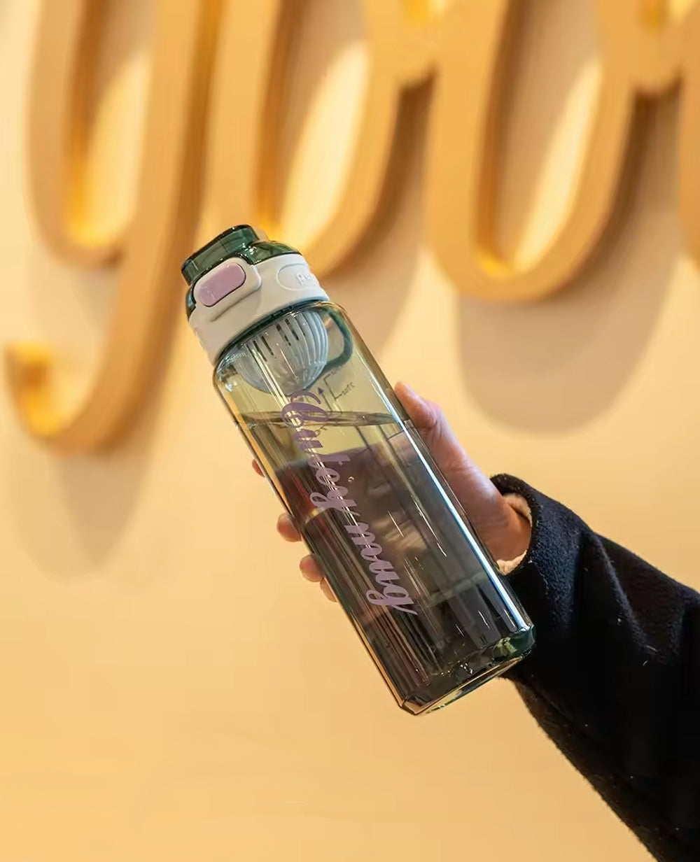 Eco-friendly water bottle + green lifestyle choice

Eco-friendly water bottle + plastic-free habit