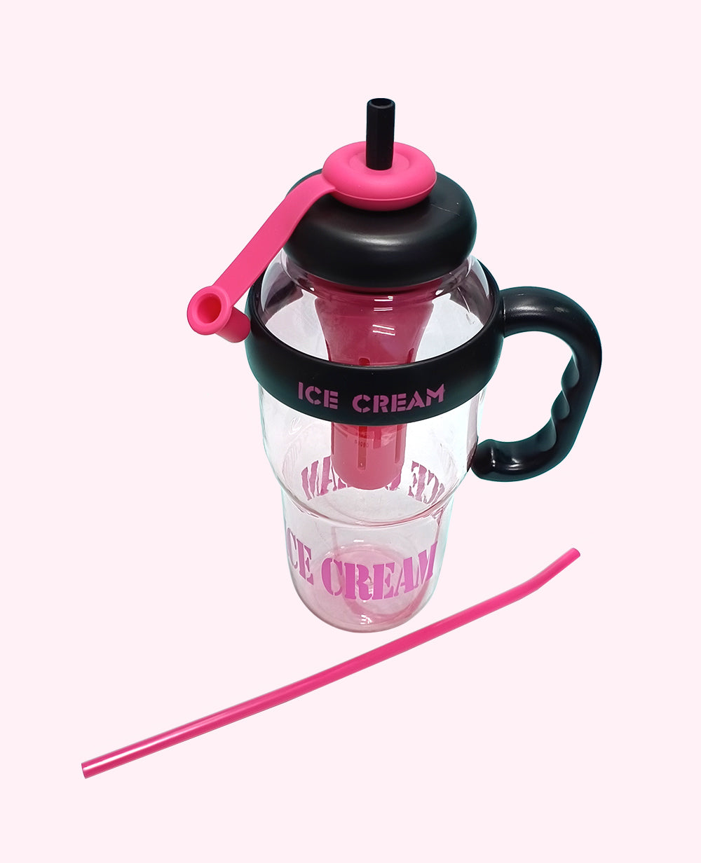 Water bottle with straw + easy drinking for kids

Water bottle with straw + mess-free sipping