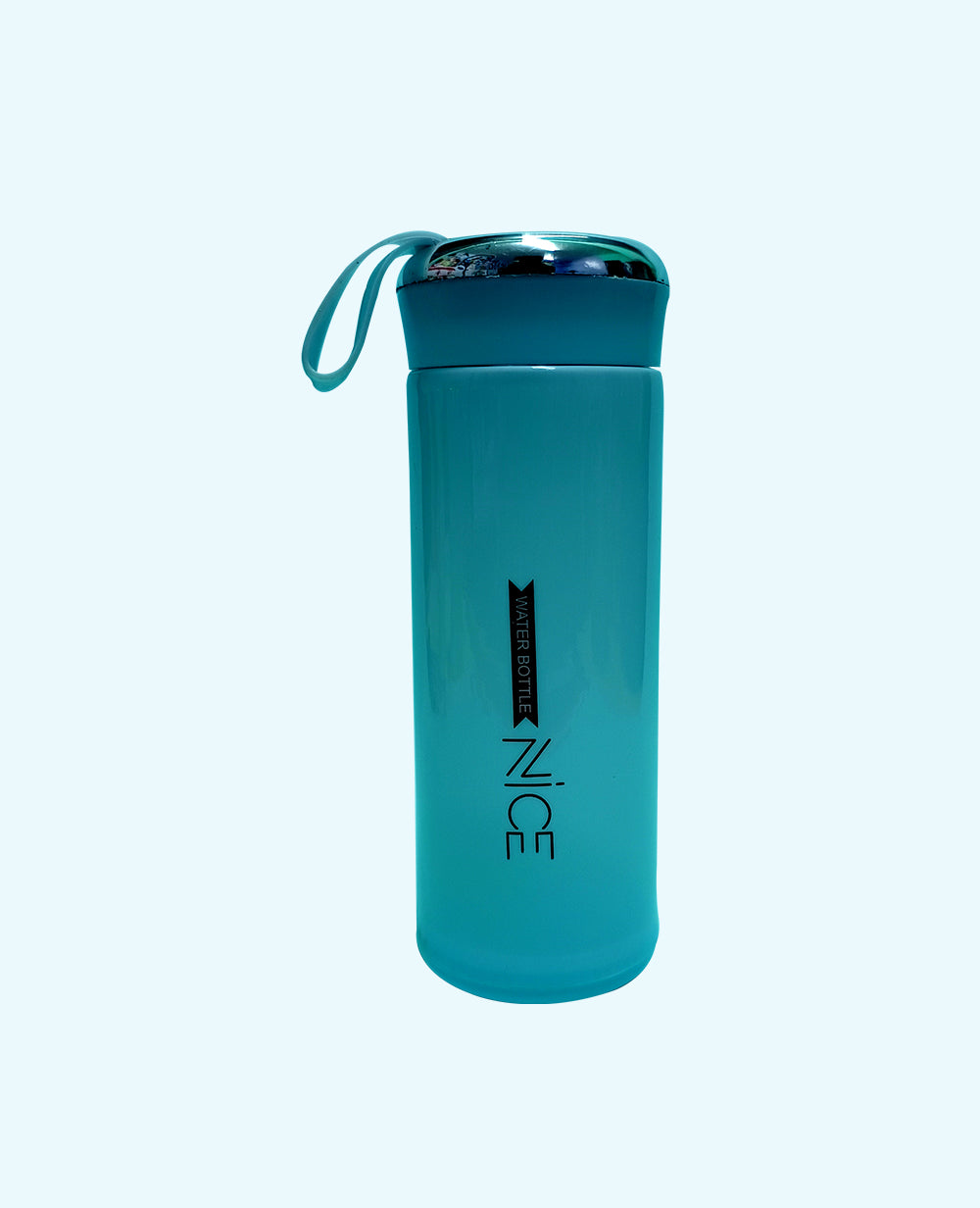 Nice Water BottleNice Vacuum Flask Stainless Steel Water Bottle 400ml
Quench thirst in style with CeePoo’s Nice insulated and glass bottle range, crafted for everyday champions. Our Water BottleNice Water Bottle