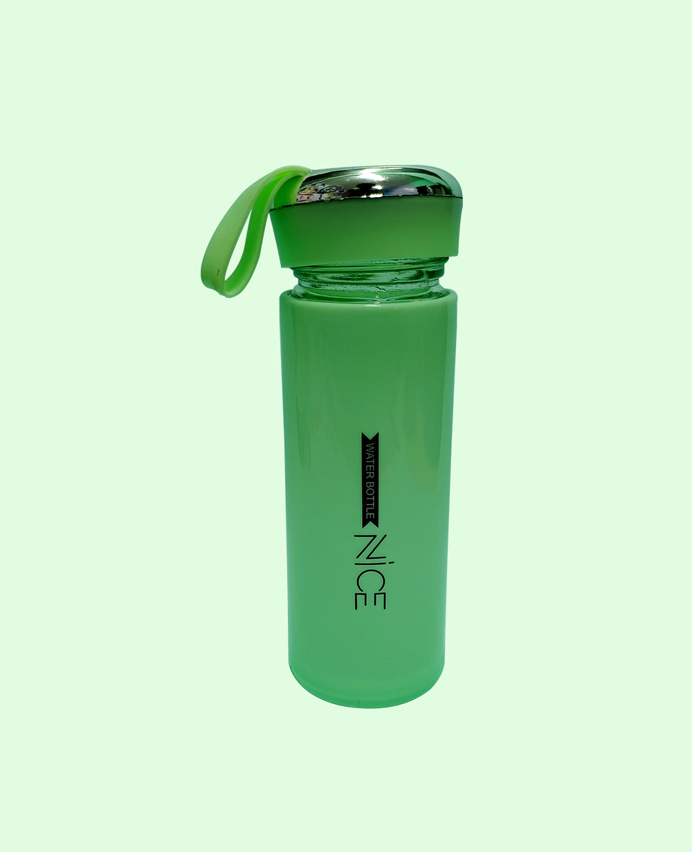 Nice Water BottleNice Vacuum Flask Stainless Steel Water Bottle 400ml
Quench thirst in style with CeePoo’s Nice insulated and glass bottle range, crafted for everyday champions. Our Water BottleNice Water Bottle