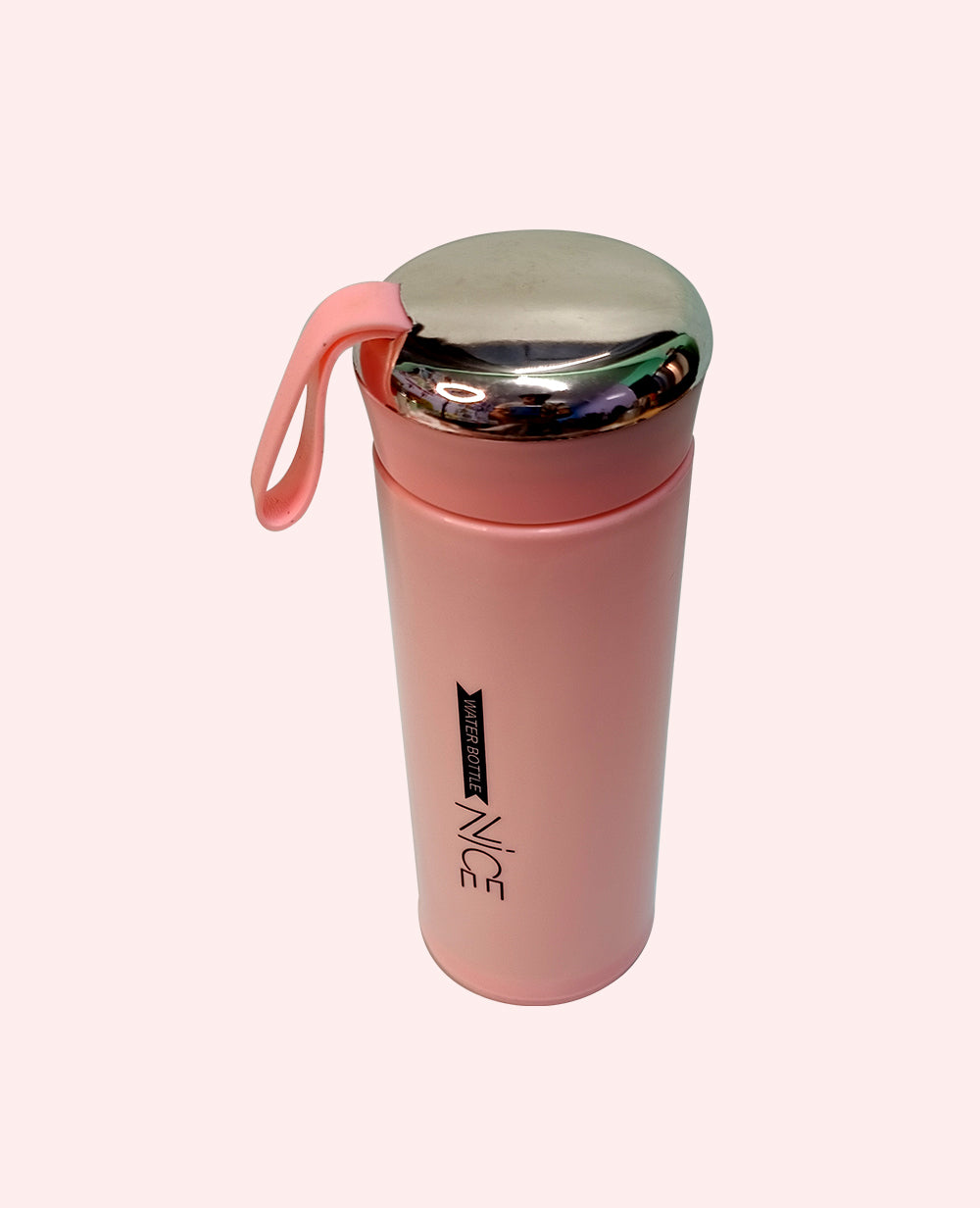 Nice Water BottleNice Vacuum Flask Stainless Steel Water Bottle 400ml
Quench thirst in style with CeePoo’s Nice insulated and glass bottle range, crafted for everyday champions. Our Water BottleNice Water Bottle